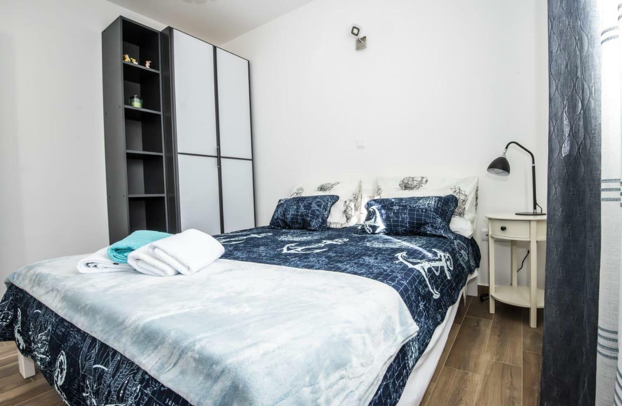 Blue Pearl Apartment Rogoznica  Exterior foto