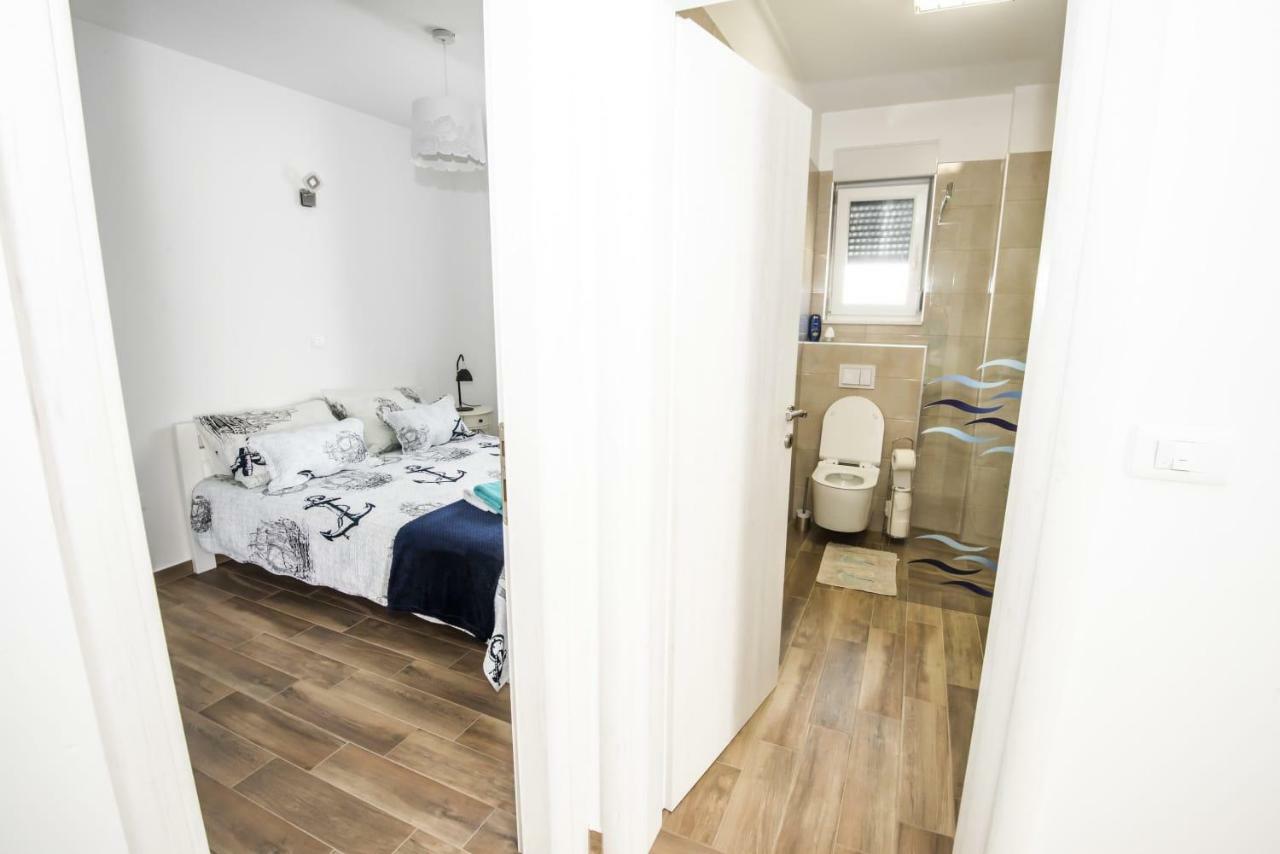 Blue Pearl Apartment Rogoznica  Exterior foto